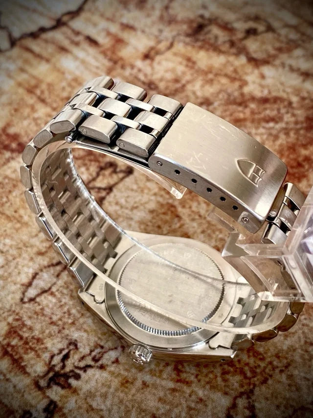Tudor Prince Date de Lino