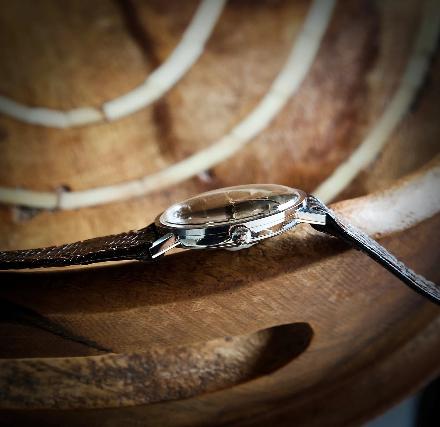 Omega Genève cal. 565