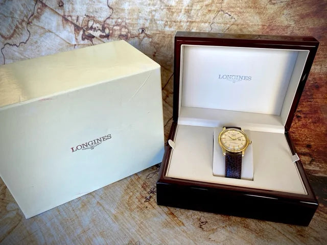 Longines Conquest Calendar en Oro 18K