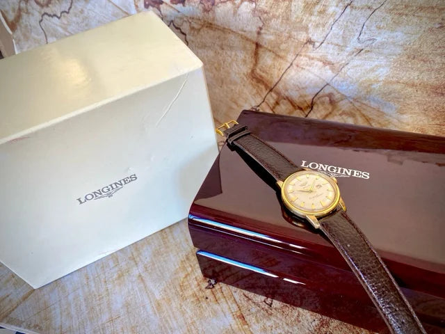 Longines Conquest Calendar en Oro 18K