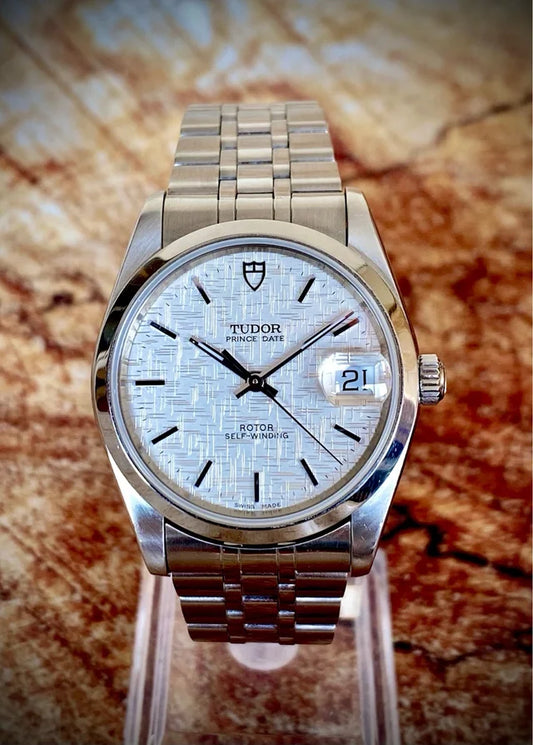 Tudor Prince Date de Lino