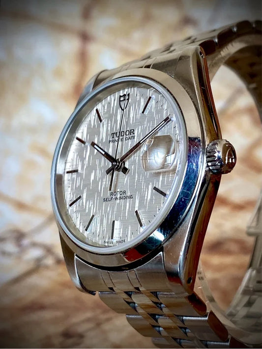 Tudor Prince Date de Lino